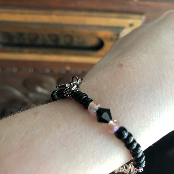 Bat Charm bracelet - Picture 2 of 6